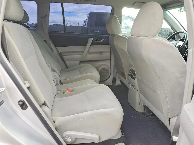 2011 TOYOTA HIGHLANDER BASE  