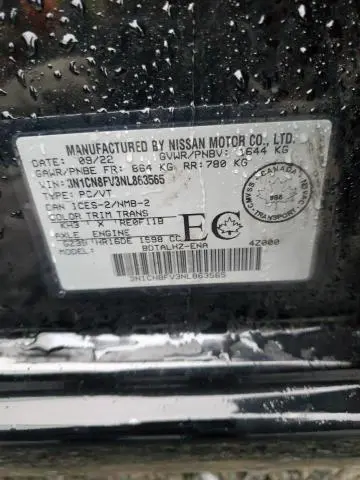 2022 NISSAN VERSA SR  