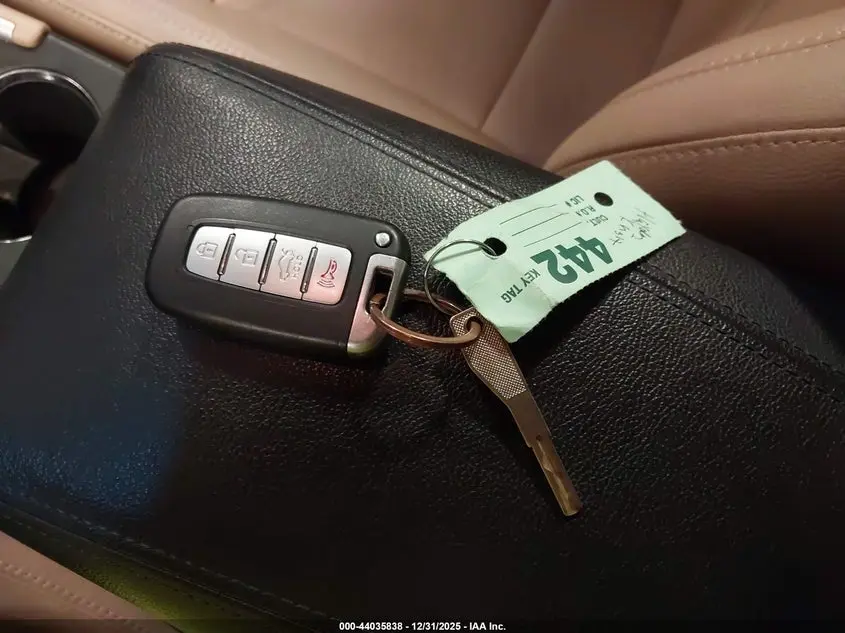 2011 HYUNDAI SONATA LIMITED