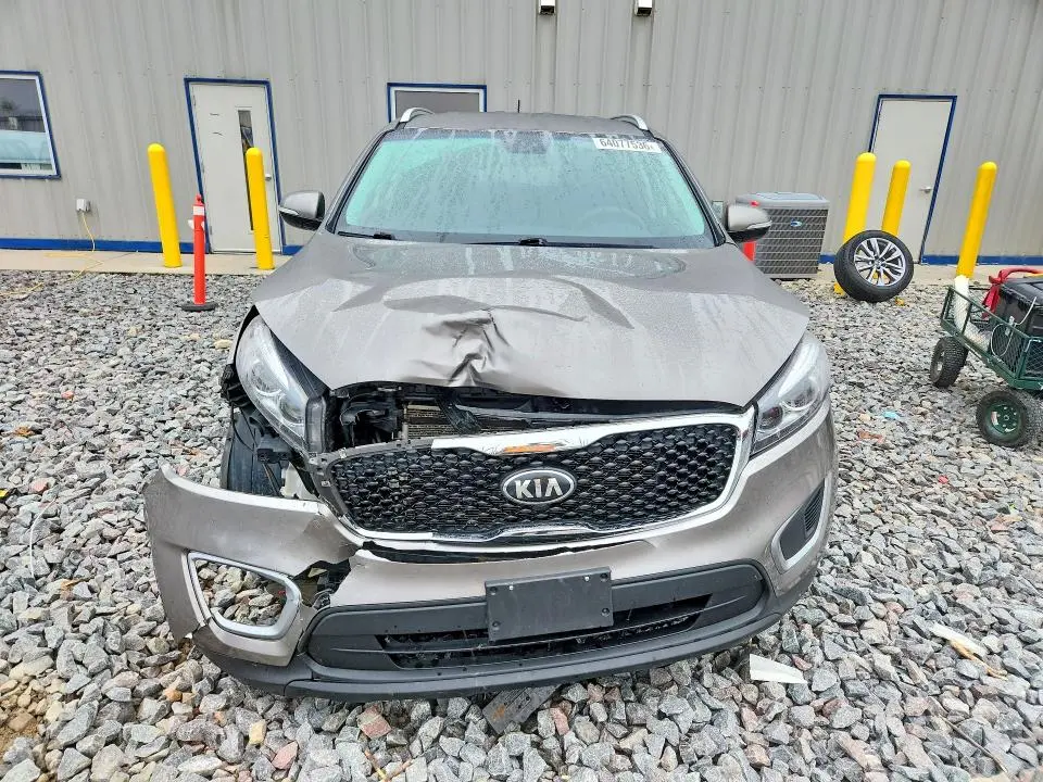 2016 KIA SORENTO LX V6  