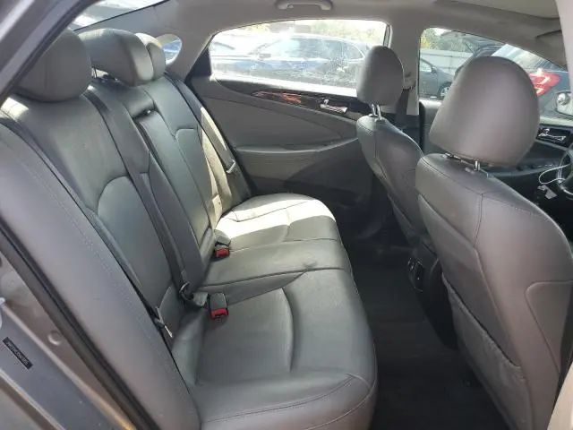 2013 HYUNDAI SONATA SE  