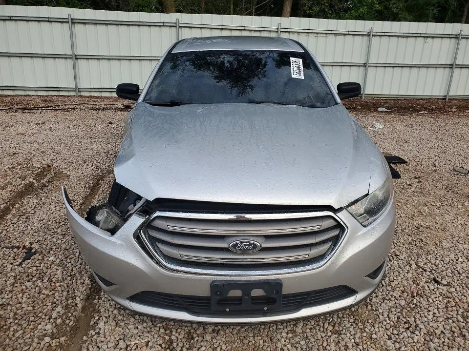 2017 FORD TAURUS SE  