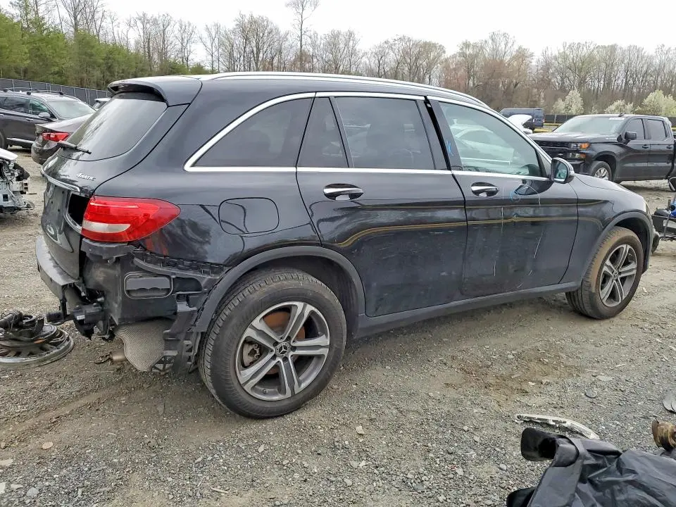 2019 MERCEDES-BENZ GLC 300 4MATIC  