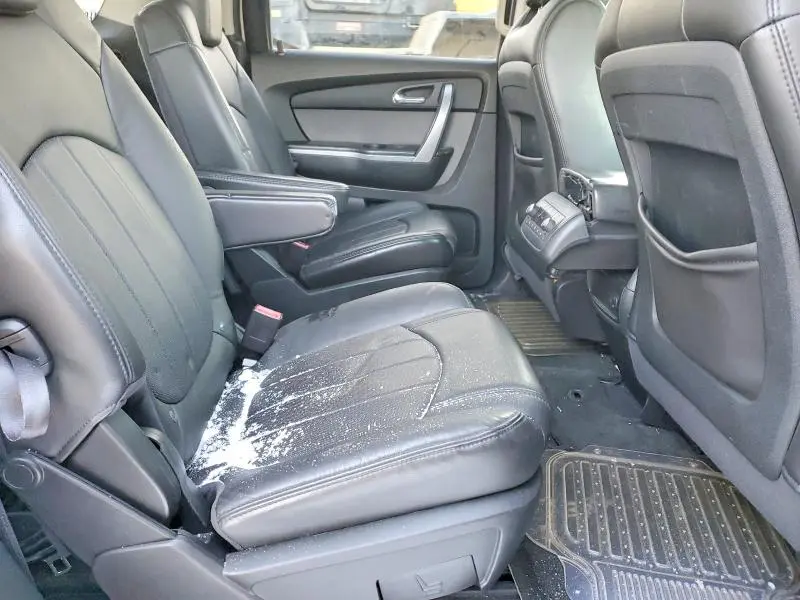 2010 GMC ACADIA SLT-2  