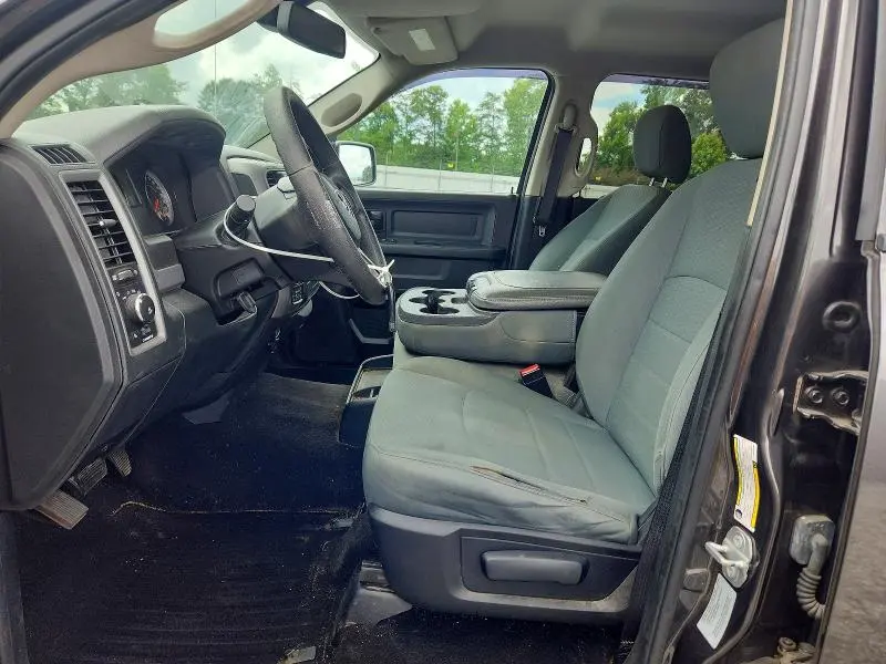 2016 RAM 1500 ST  