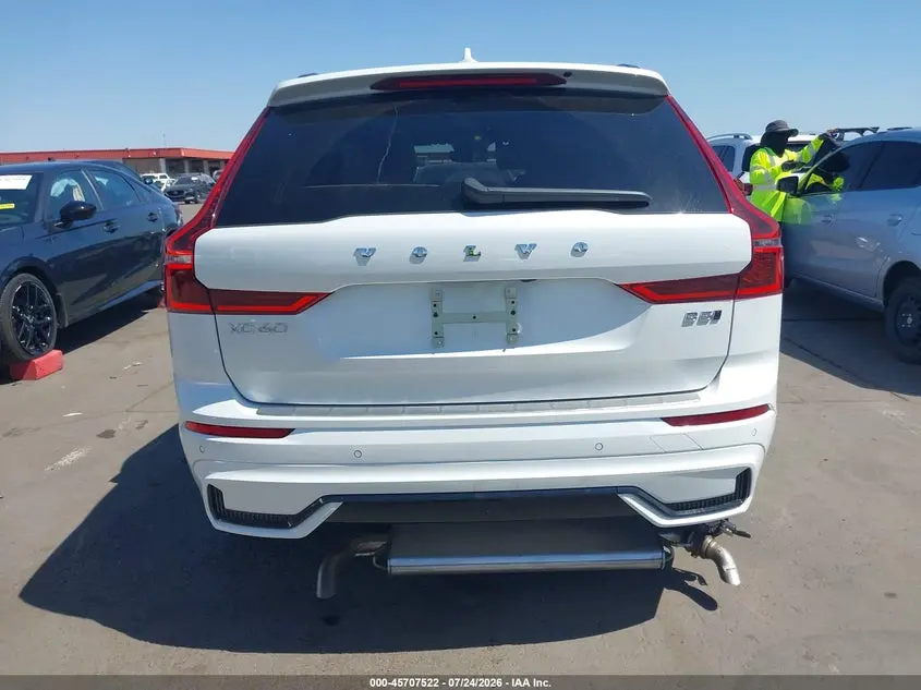 2026 VOLVO XC60 B5 PLUS