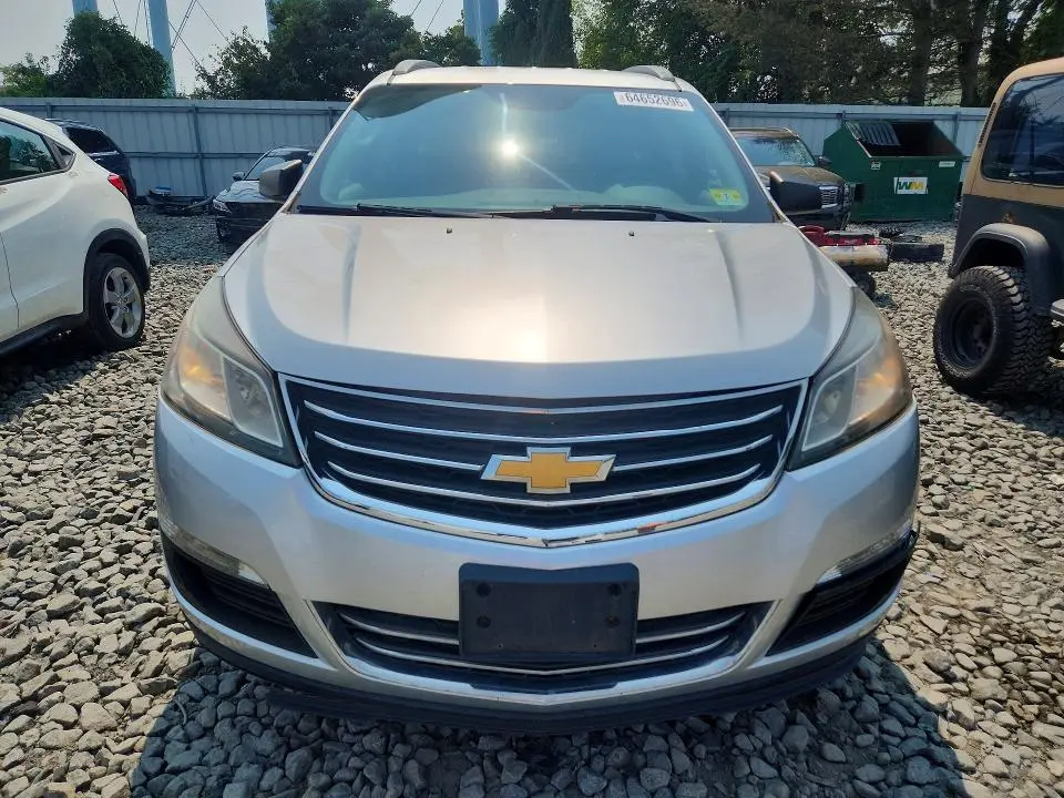 2015 CHEVROLET TRAVERSE LS  