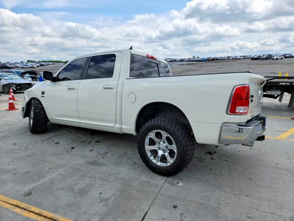 2016 RAM 1500 LARAMIE  