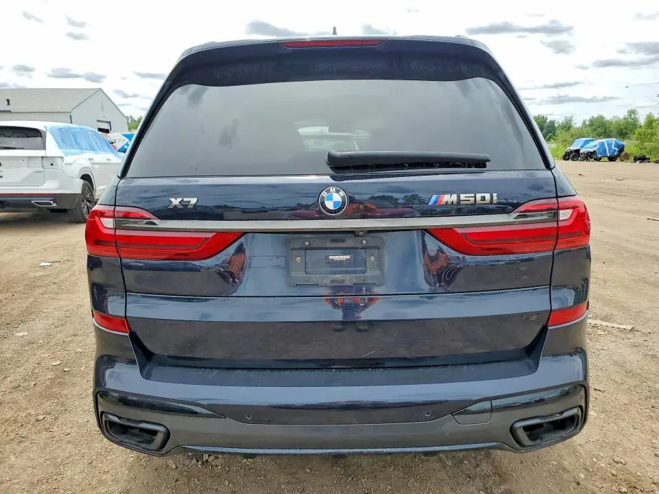 2022 BMW X7 M50I  