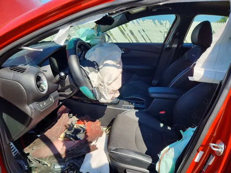 2023 KIA FORTE GT LINE  