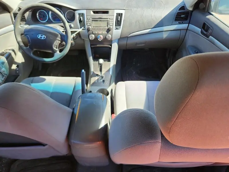2010 HYUNDAI SONATA GLS  