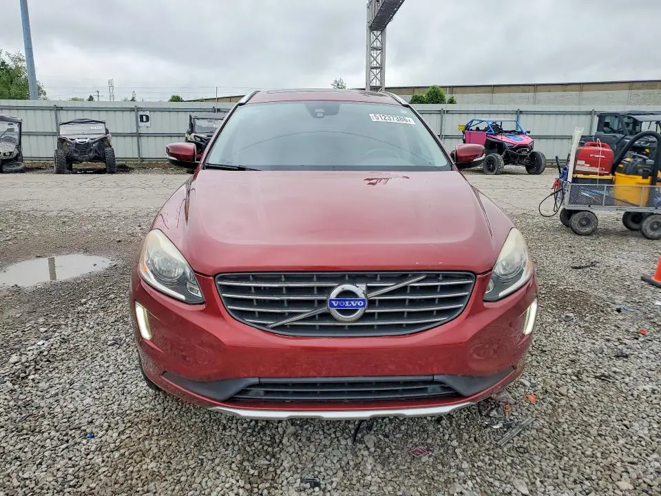 2015 VOLVO XC60 T6 PREMIER+  