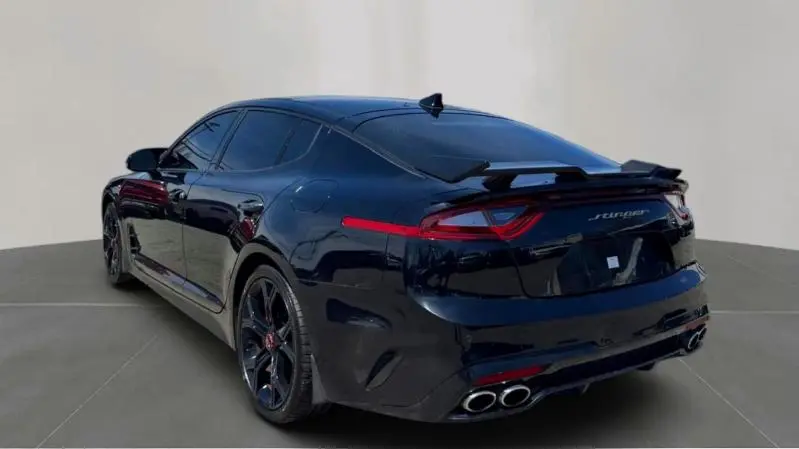 2019 KIA STINGER GT2  