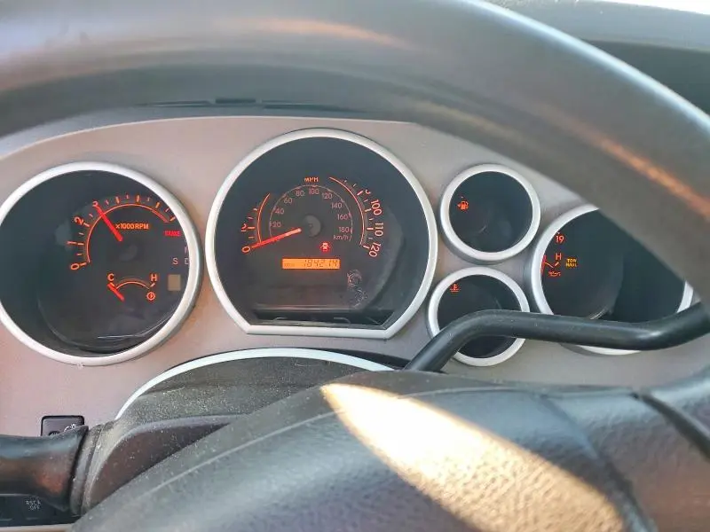 2010 TOYOTA TUNDRA GRADE  