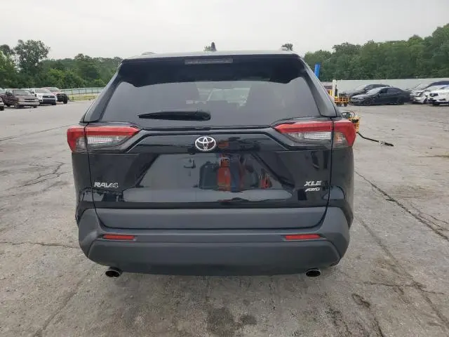 2022 TOYOTA RAV4 XLE  