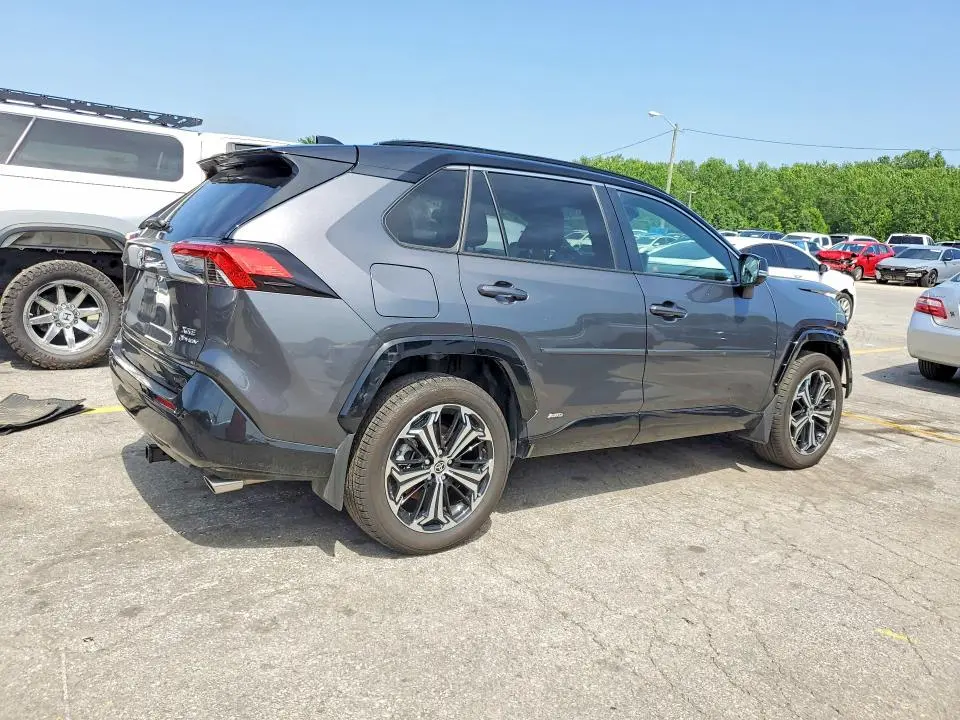2025 TOYOTA RAV4 XSE  