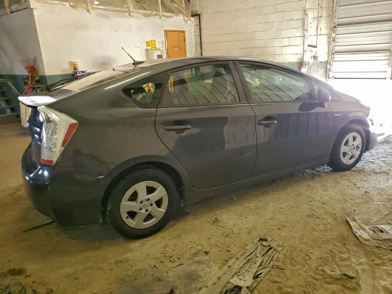 2011 TOYOTA PRIUS   