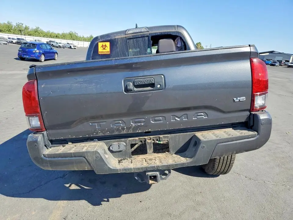 2018 TOYOTA TACOMA TRD SPORT  