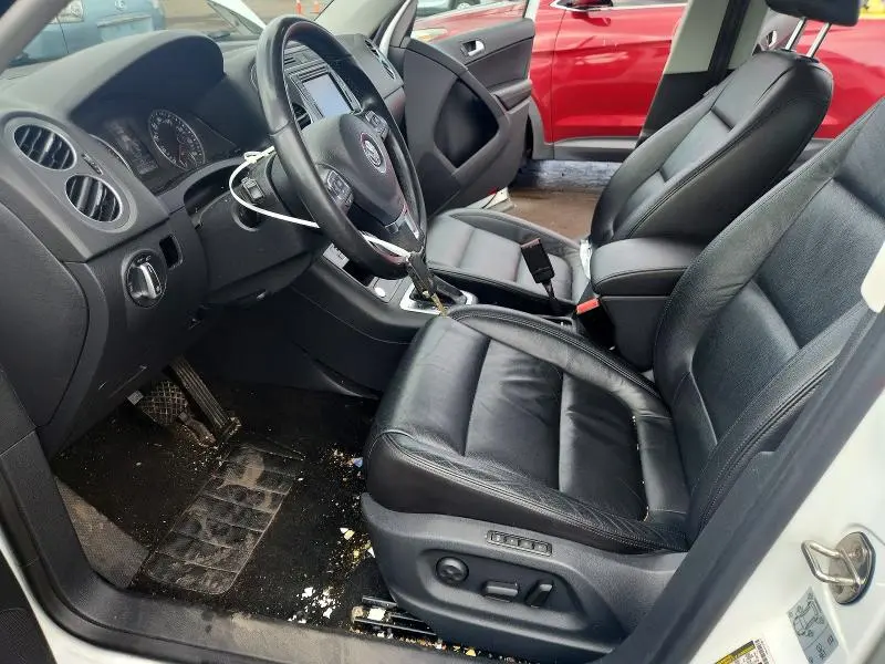 2017 VOLKSWAGEN TIGUAN SPORT  