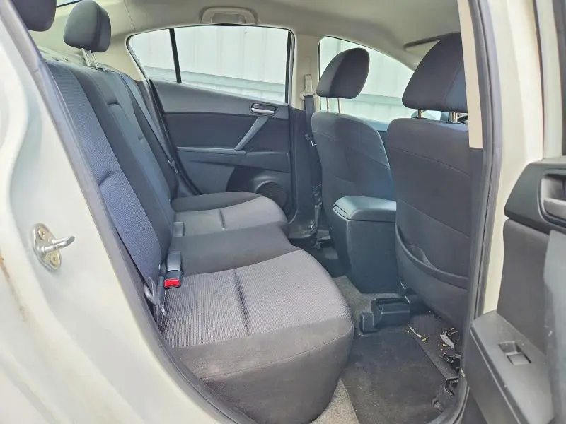 2010 MAZDA 3   