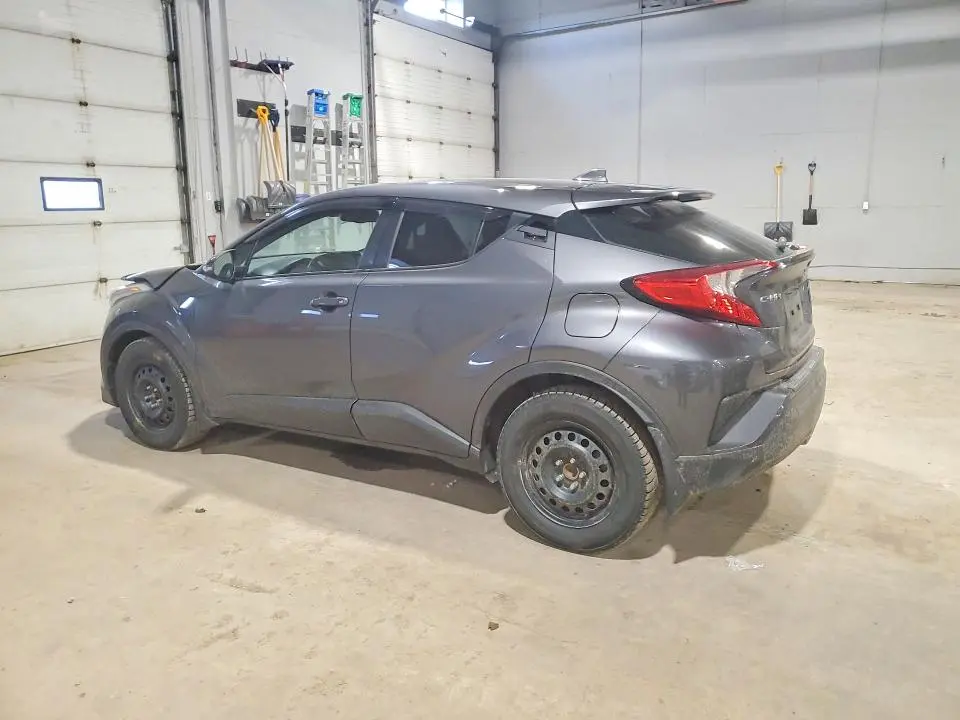 2018 TOYOTA C-HR XLE  