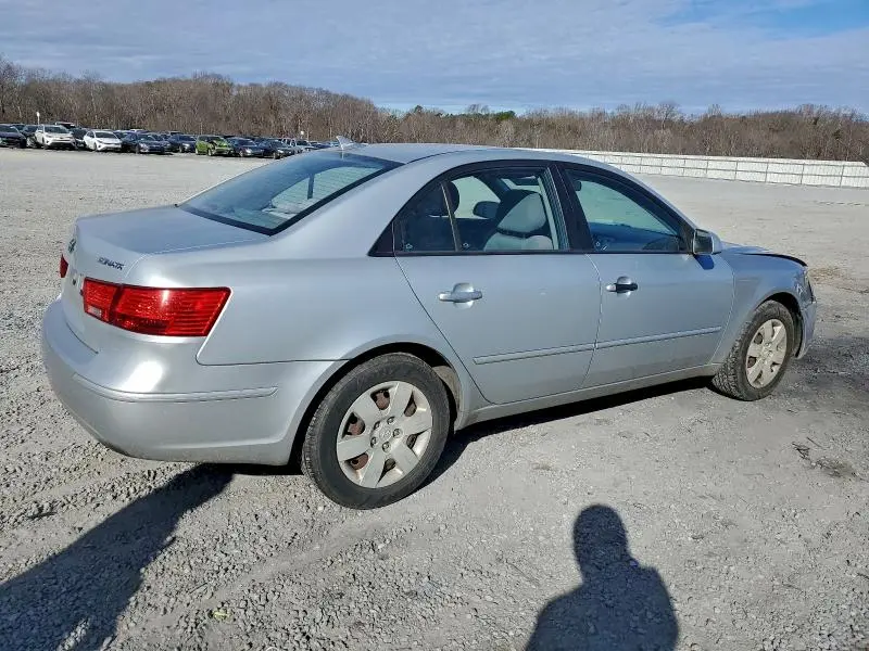 2010 HYUNDAI SONATA GLS  