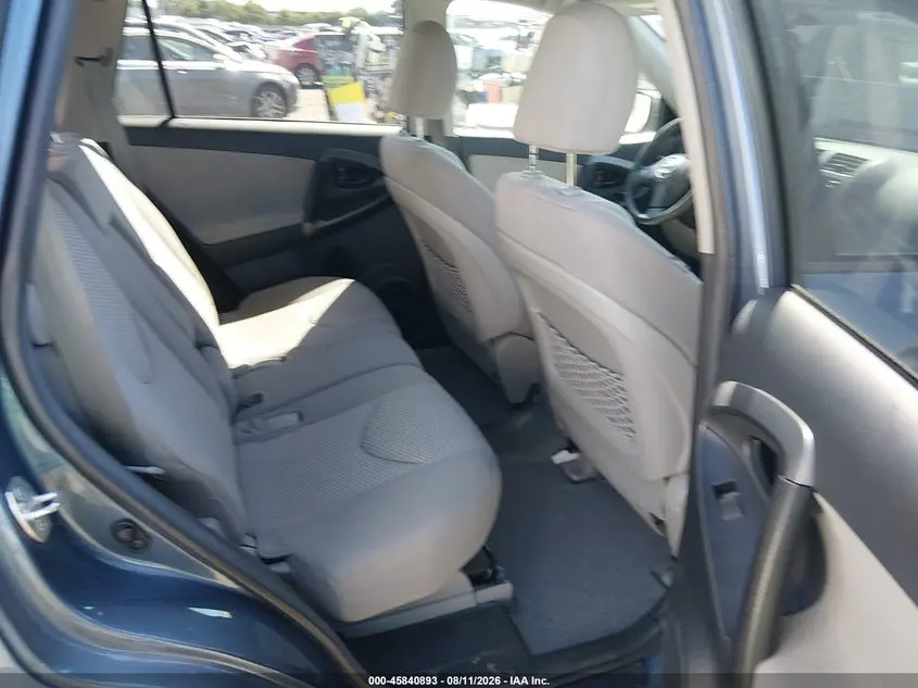 2012 TOYOTA RAV4  