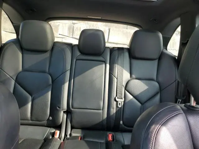2014 PORSCHE CAYENNE   