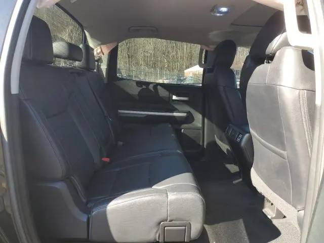 2017 TOYOTA TUNDRA CREWMAX LIMITED  