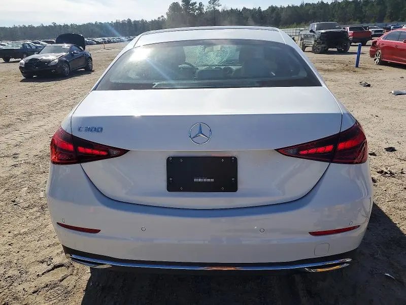 2026 MERCEDES-BENZ C 300  