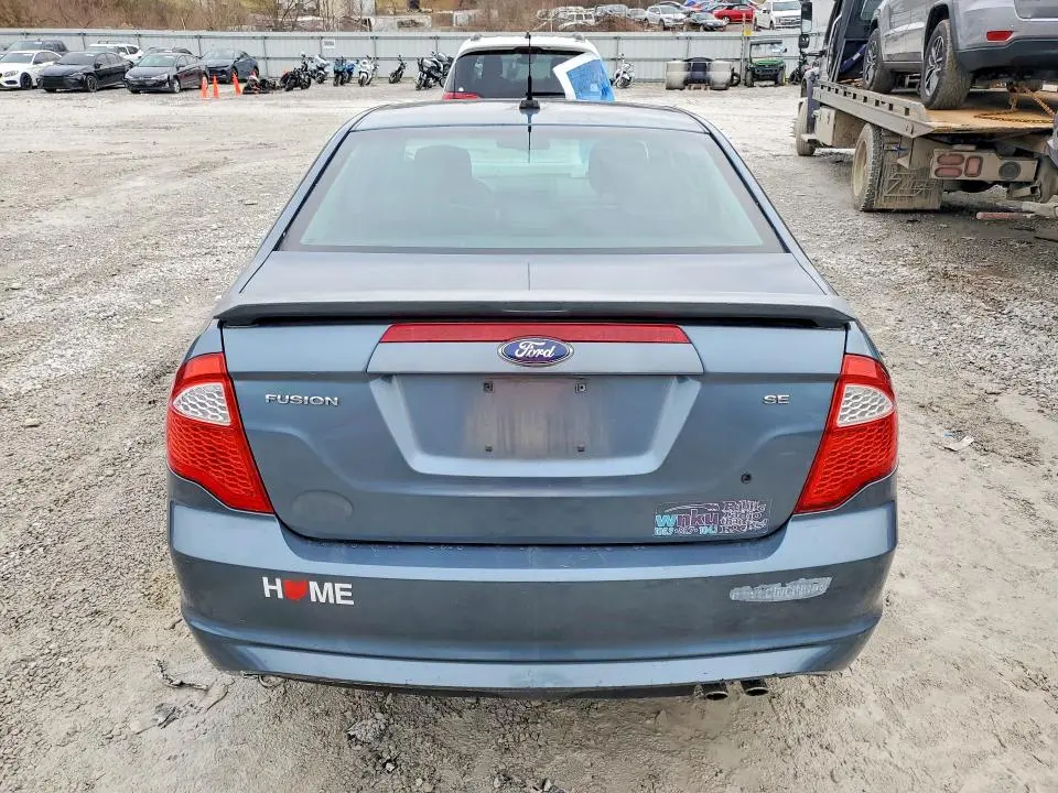 2011 FORD FUSION SE  
