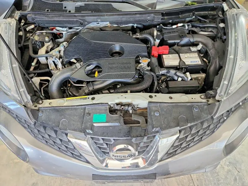 2015 NISSAN JUKE SV  