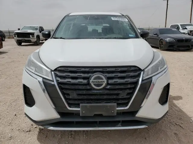 2021 NISSAN KICKS S  