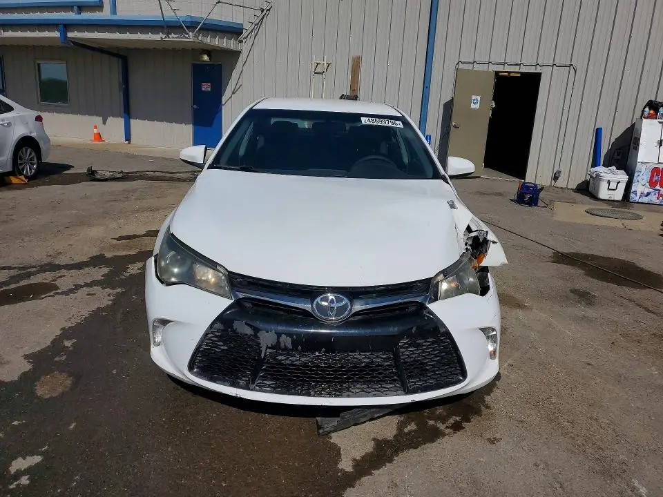 2017 TOYOTA CAMRY SE  