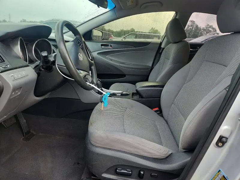 2011 HYUNDAI SONATA GLS  