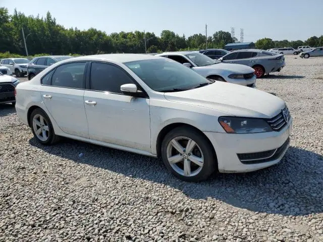 2014 VOLKSWAGEN PASSAT SE  