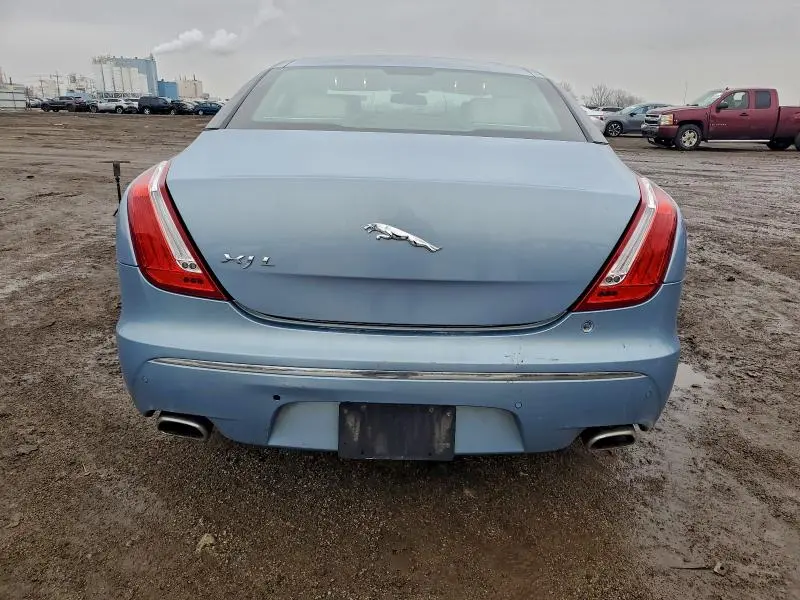 2011 JAGUAR XJL   