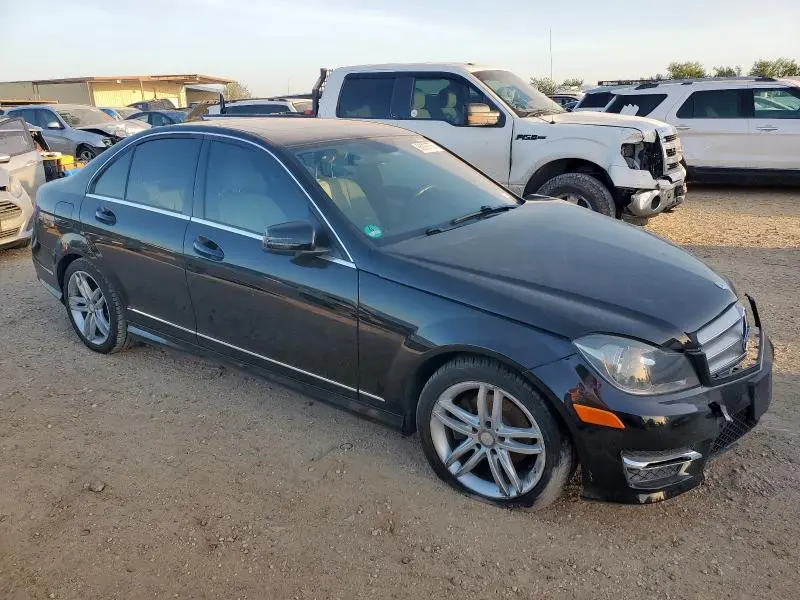 2013 MERCEDES-BENZ C 250  