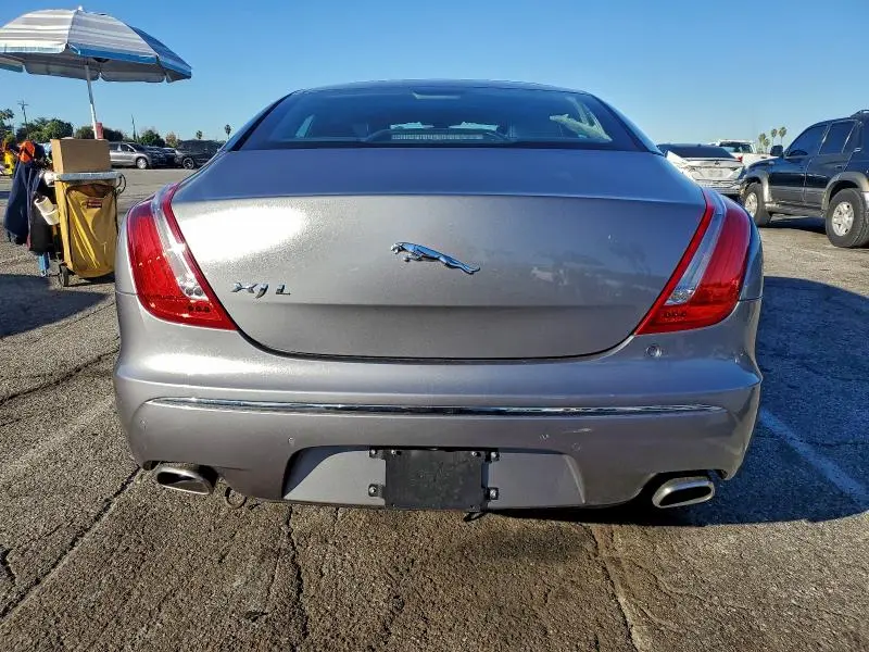 2012 JAGUAR XJL   