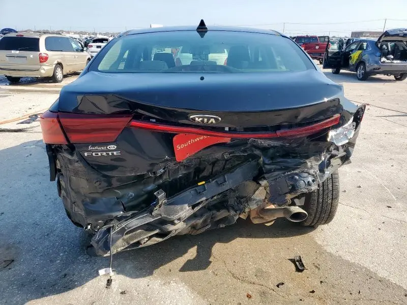 2019 KIA FORTE FE