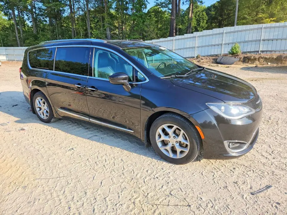 2017 CHRYSLER PACIFICA TOURING L PLUS  