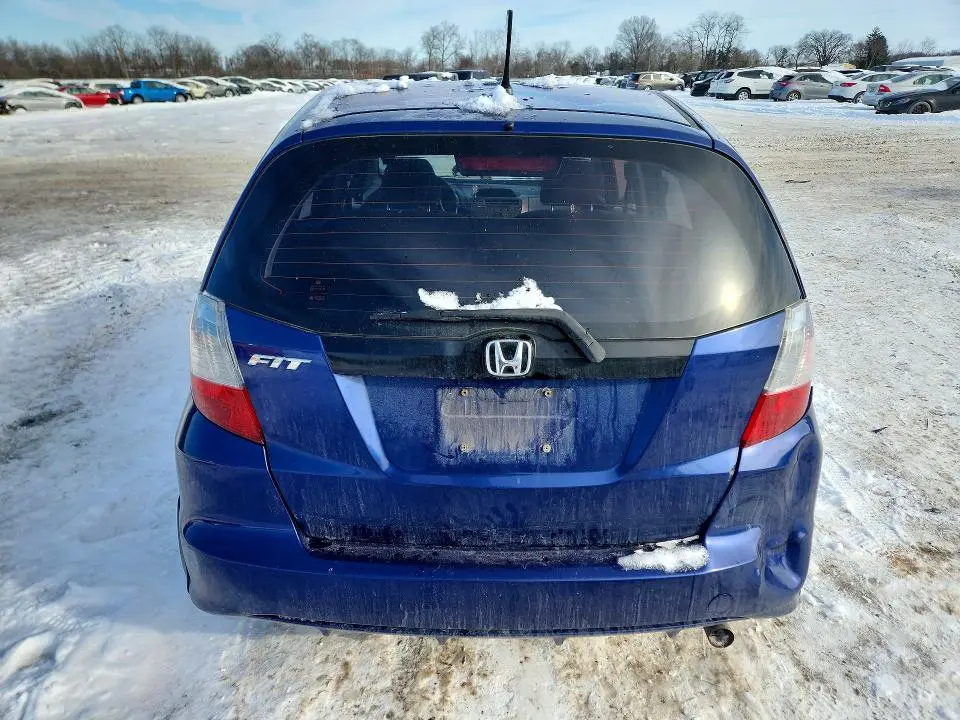 2013 HONDA FIT   