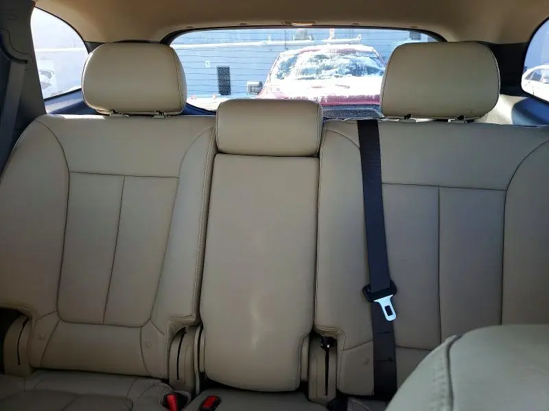 2012 HYUNDAI SANTA FE LIMITED  