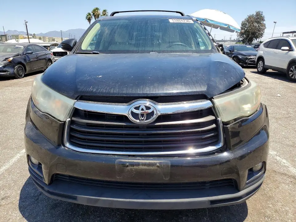 2016 TOYOTA HIGHLANDER XLE  