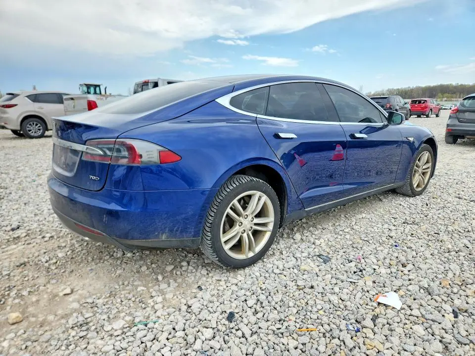 2015 TESLA MODEL S 70D  