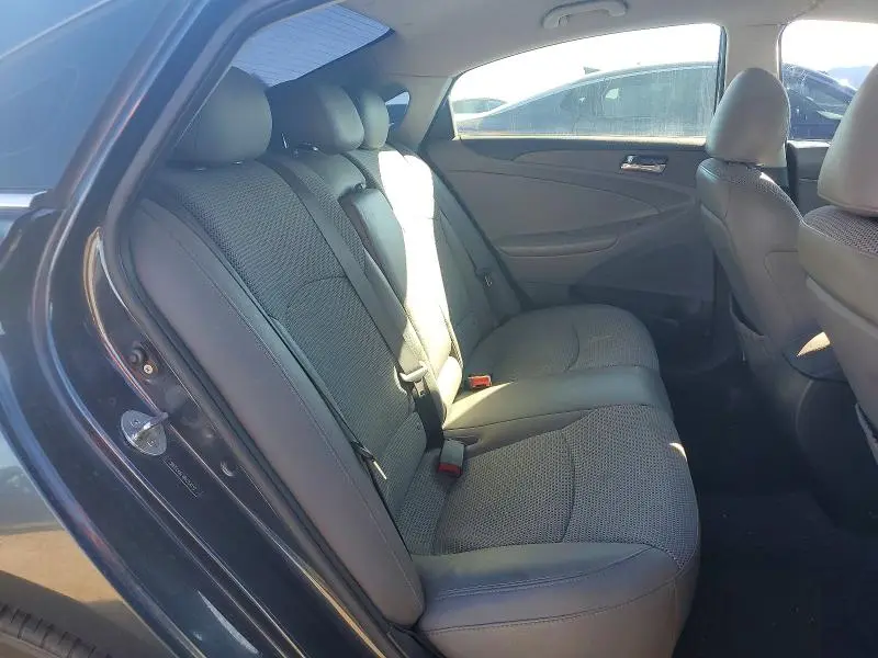 2011 HYUNDAI SONATA SE  