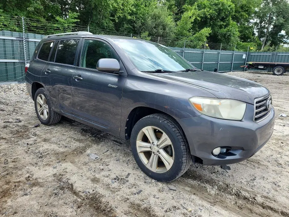 2010 TOYOTA HIGHLANDER SPORT  