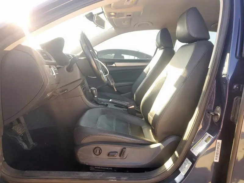 2014 VOLKSWAGEN PASSAT S  