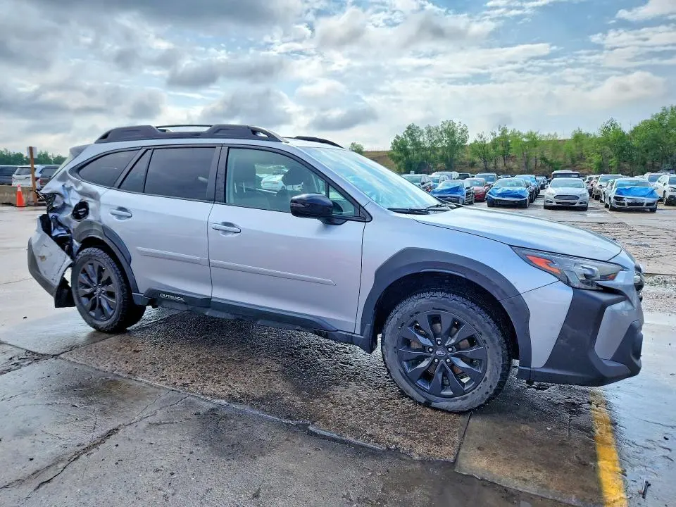 2023 SUBARU OUTBACK ONYX EDITION  