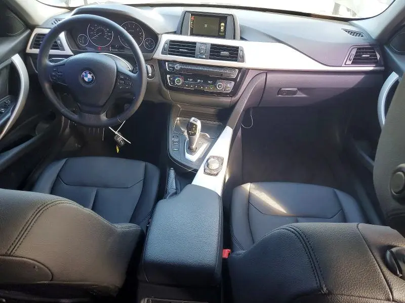2017 BMW 320 I  